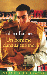 Un homme dans sa cuisine